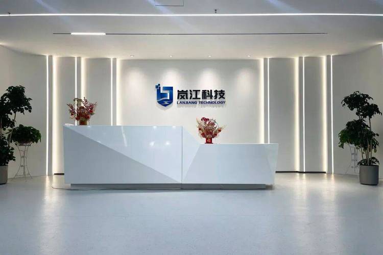 江苏省专精特新企业",并承担两项国家级科研项目攻关任务,切实将科技"